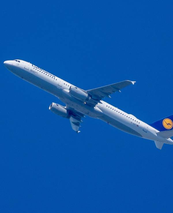 Ein Airbus A 321 der Lufthansa: Auf einem Flug von Frankfurt nach Sevilla kam es am 17. Februar zu einem Zwischenfall (Symbolbild).++