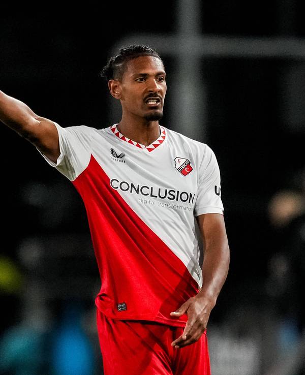 Sebastien Haller gestikuliert bei einem Spiel von Utrecht.