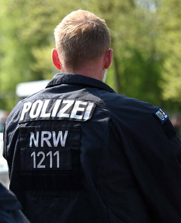 Polizisten im Einsatz in Gelsenkirchen.