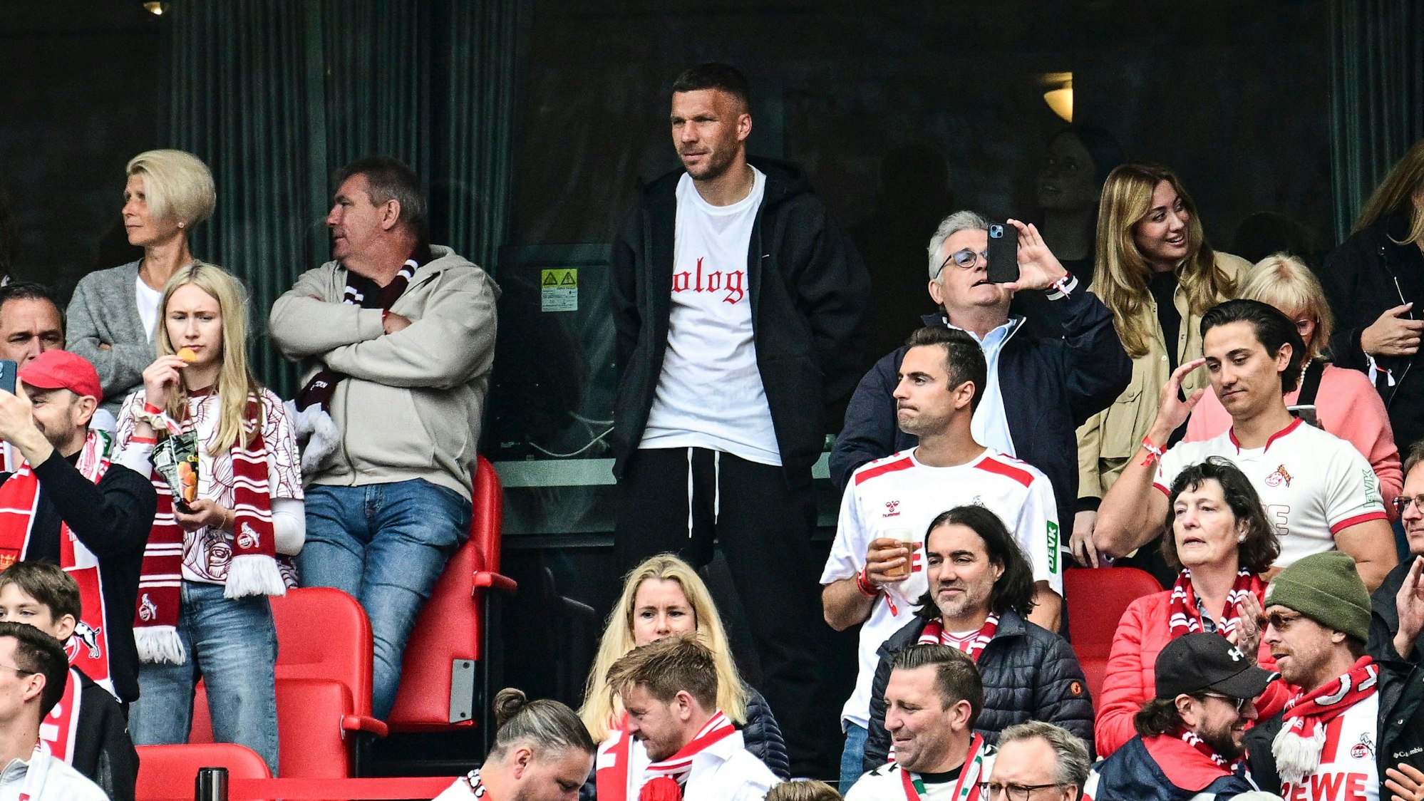 Lukas Podolski beim Saisonfinale des 1. FC Köln gegen den 1. FC Kaiserslautern im Rhein-Energie-Stadion.