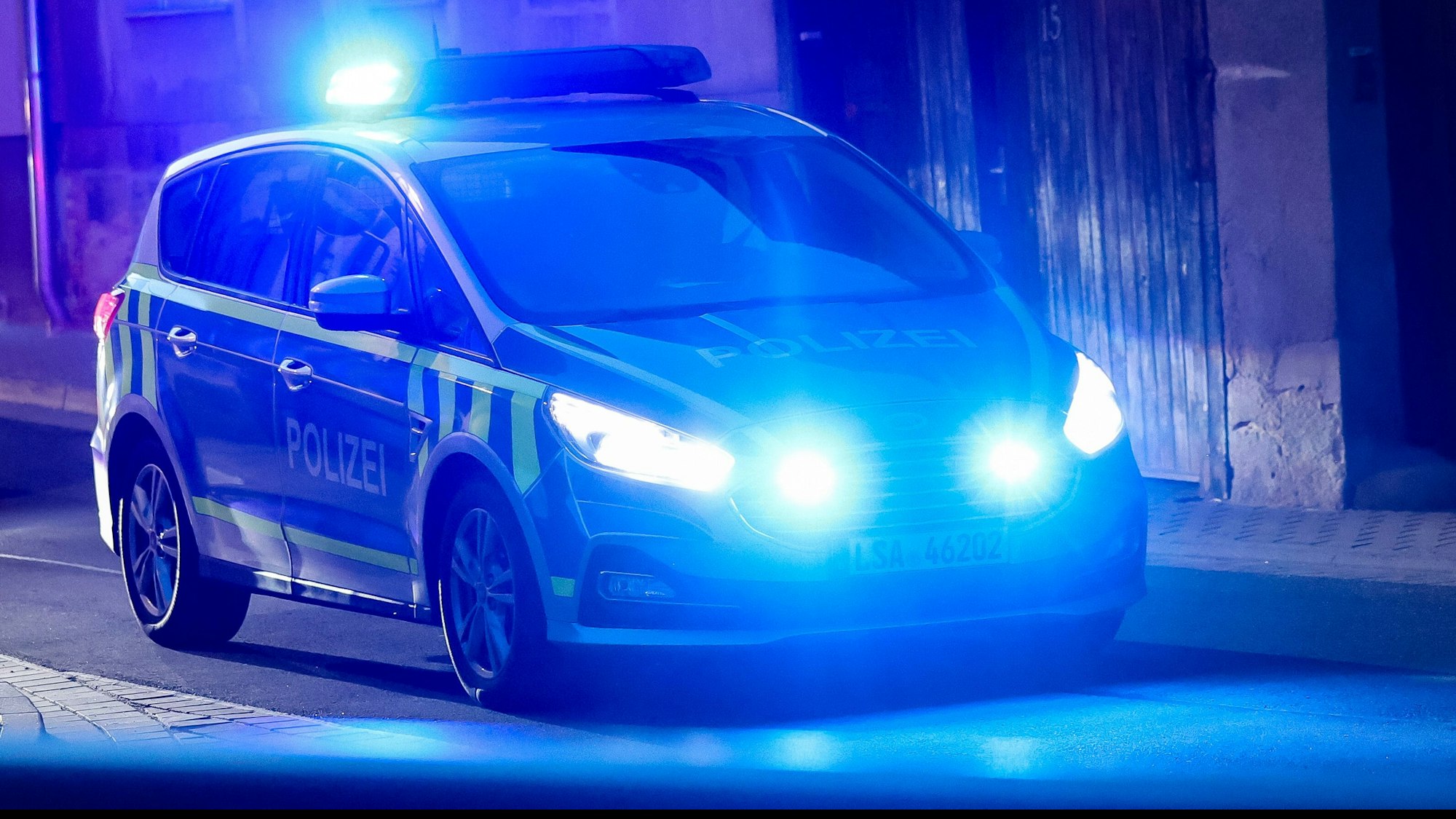 Polizeikontrolle in der Bonner Innenstadt. (Symbolfoto)
