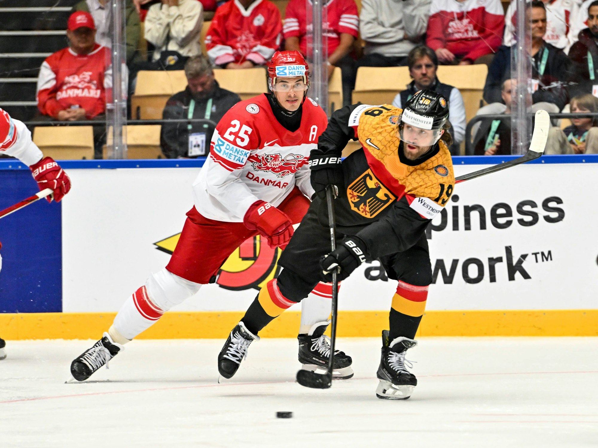 Die deutsche Eishockey-Nationalmannschaft musste sich am Dienstagabend (20. Mai 2025) gegen Dänemark im Penalty-Schießen geschlagen geben.