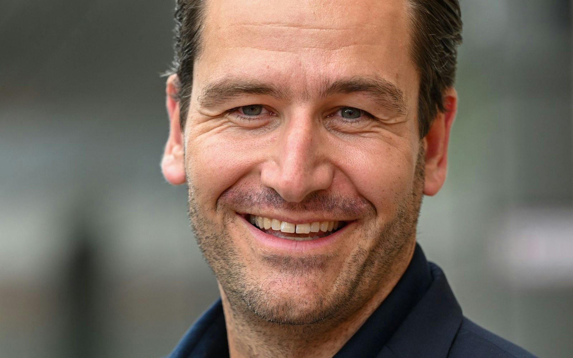 Worin sich internationale Filmsets und deutsche Produktionen unterscheiden, erzählt Michael Epp im Interview. (Bild: 2023 Getty Images/Hannes Magerstaedt)