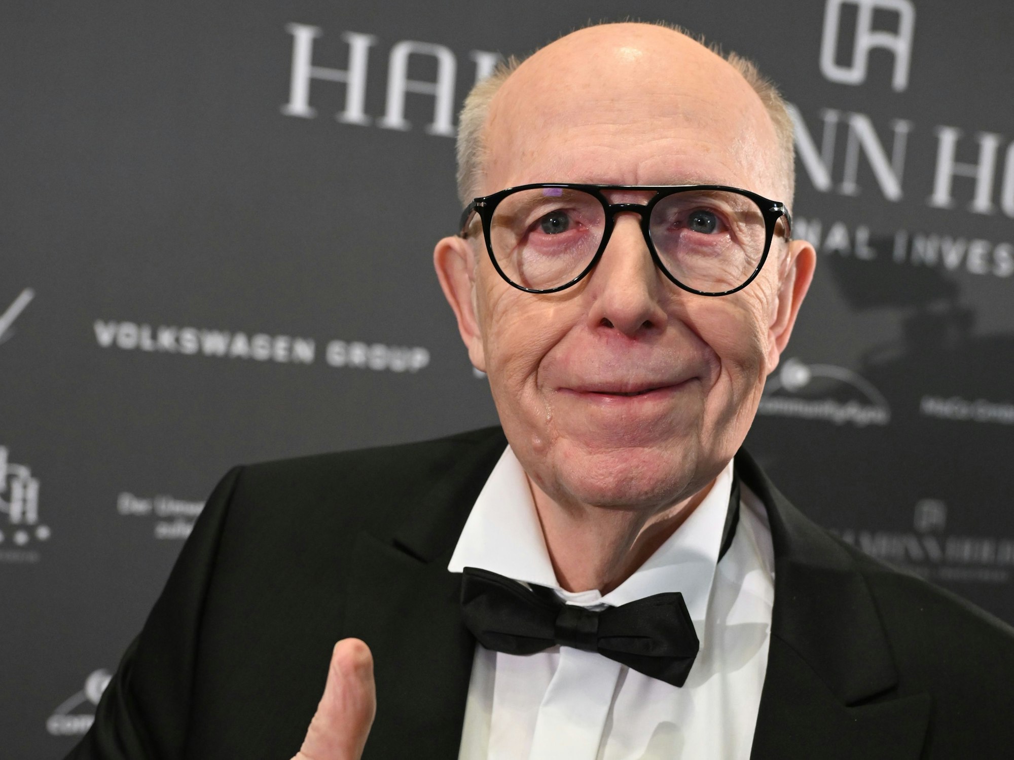 Fußballfunktionär Reiner Calmund auf dem Roten Teppich.