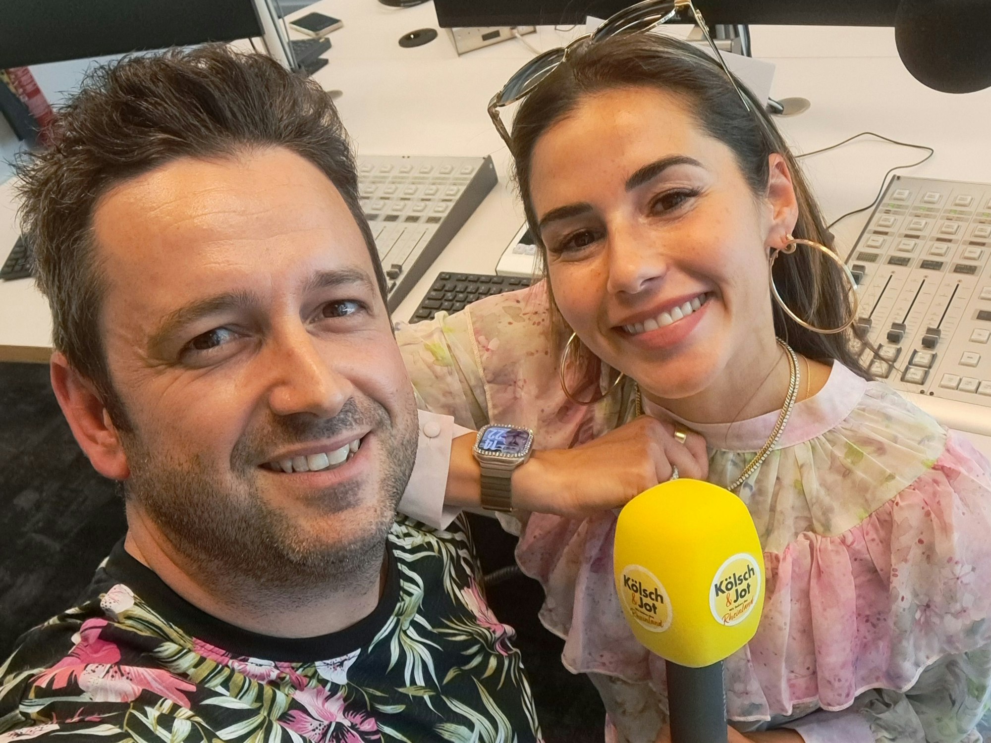 Sarah Engels im Rheinland-Podcast „Kölsch & Jot“ mit Dominik Becker