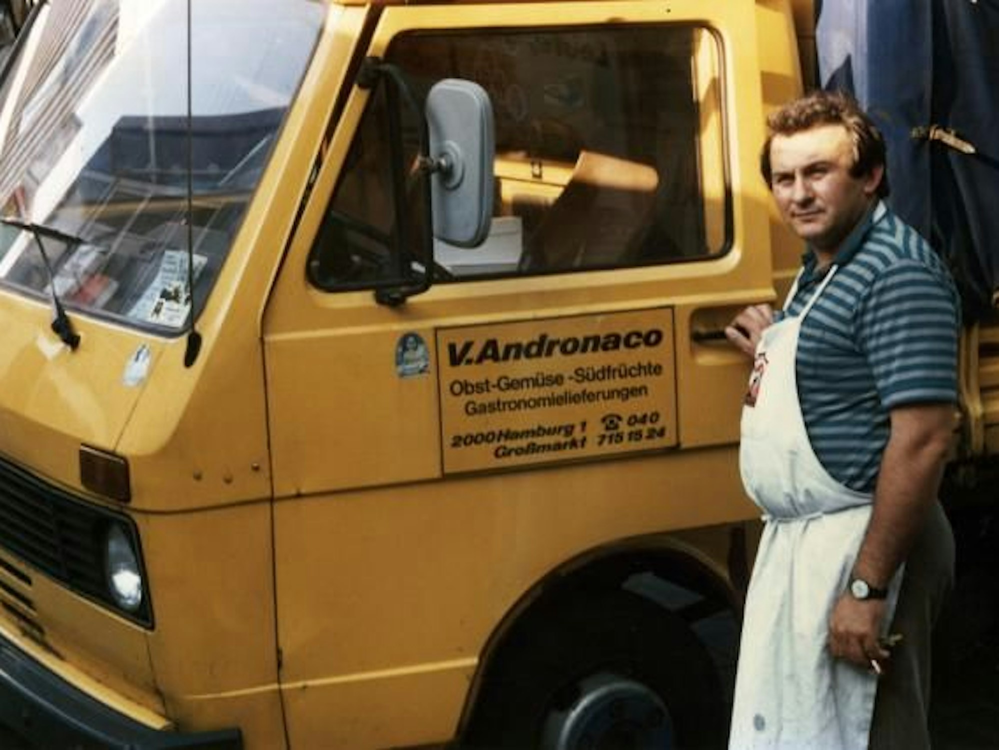 Vincenzo Andronaco vor seinem Lieferwagen.