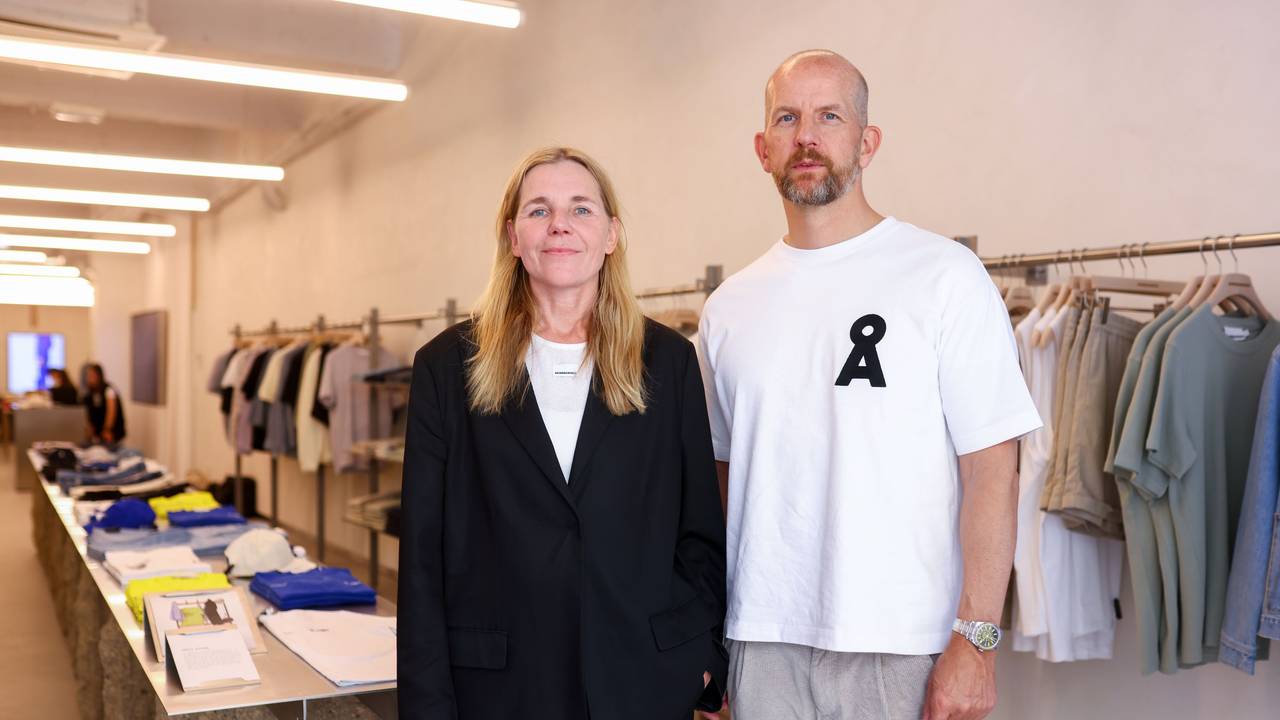 Christiane Bördner und Verkaufsdirektor André Hennigers