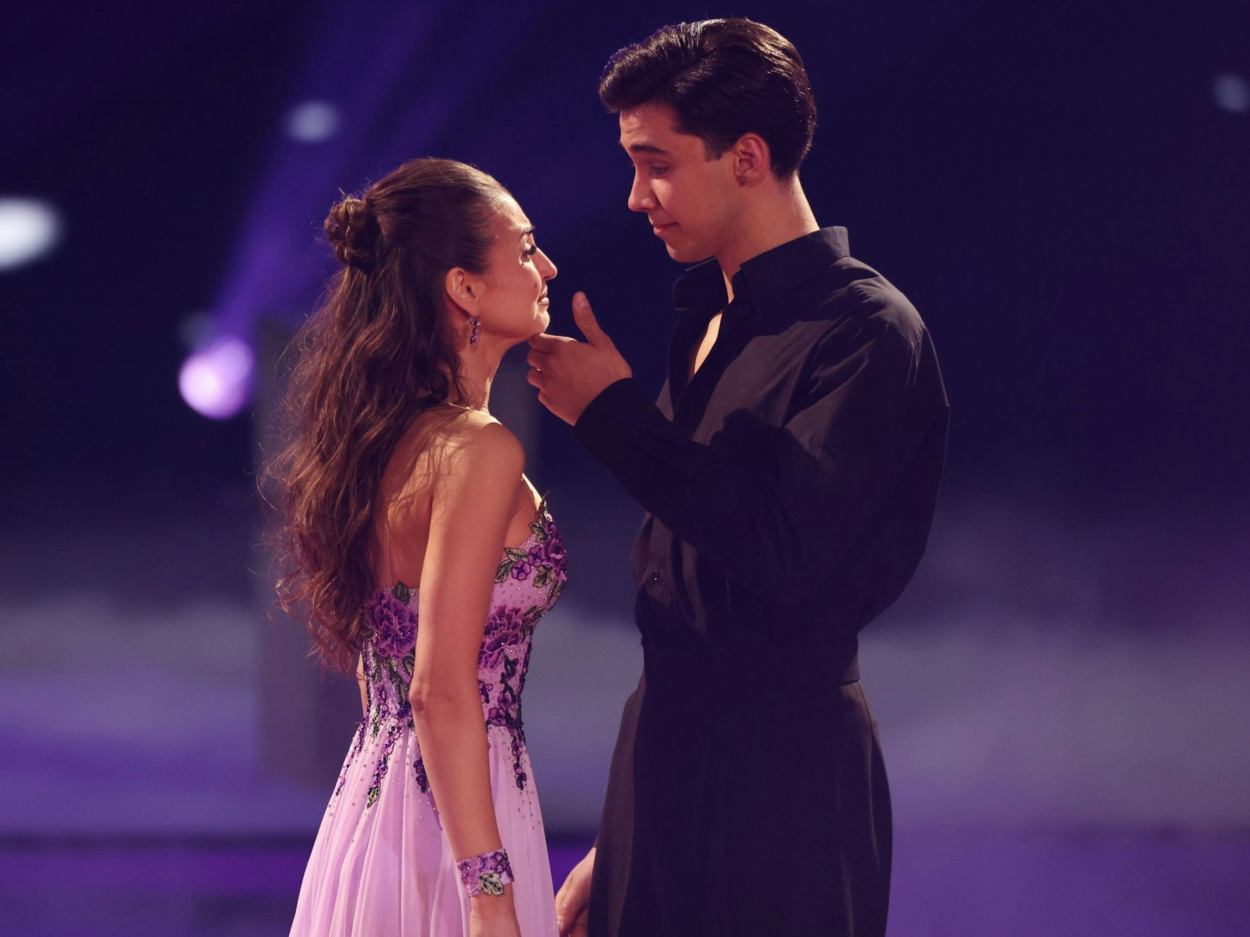 Diego Pooth brachte Ekaterina Leonova mit persönlichen Worten zum Weinen.