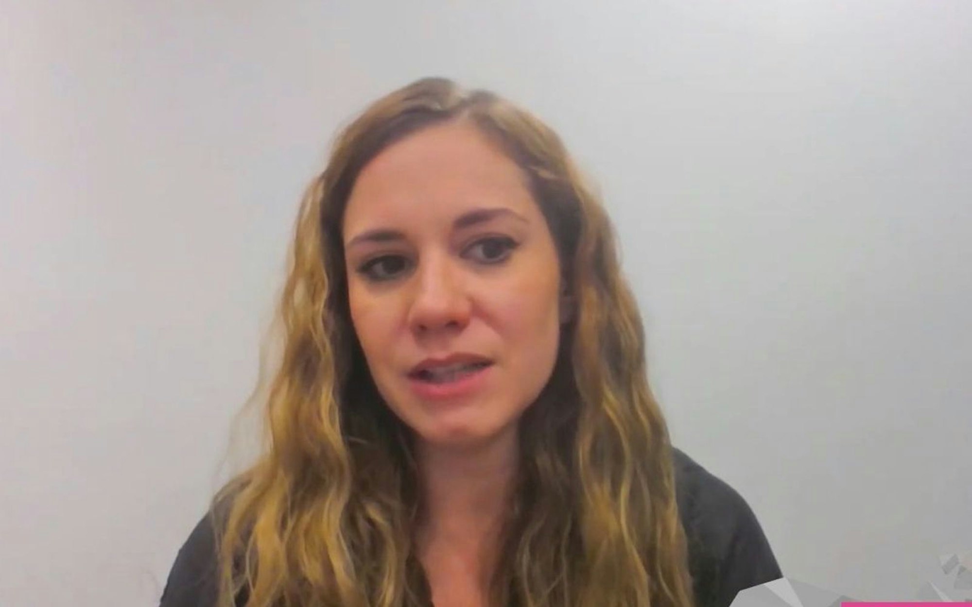 Via Videochat zog Mexiko-Auswanderin Lena Koll Bilanz. (Bild: VOX)