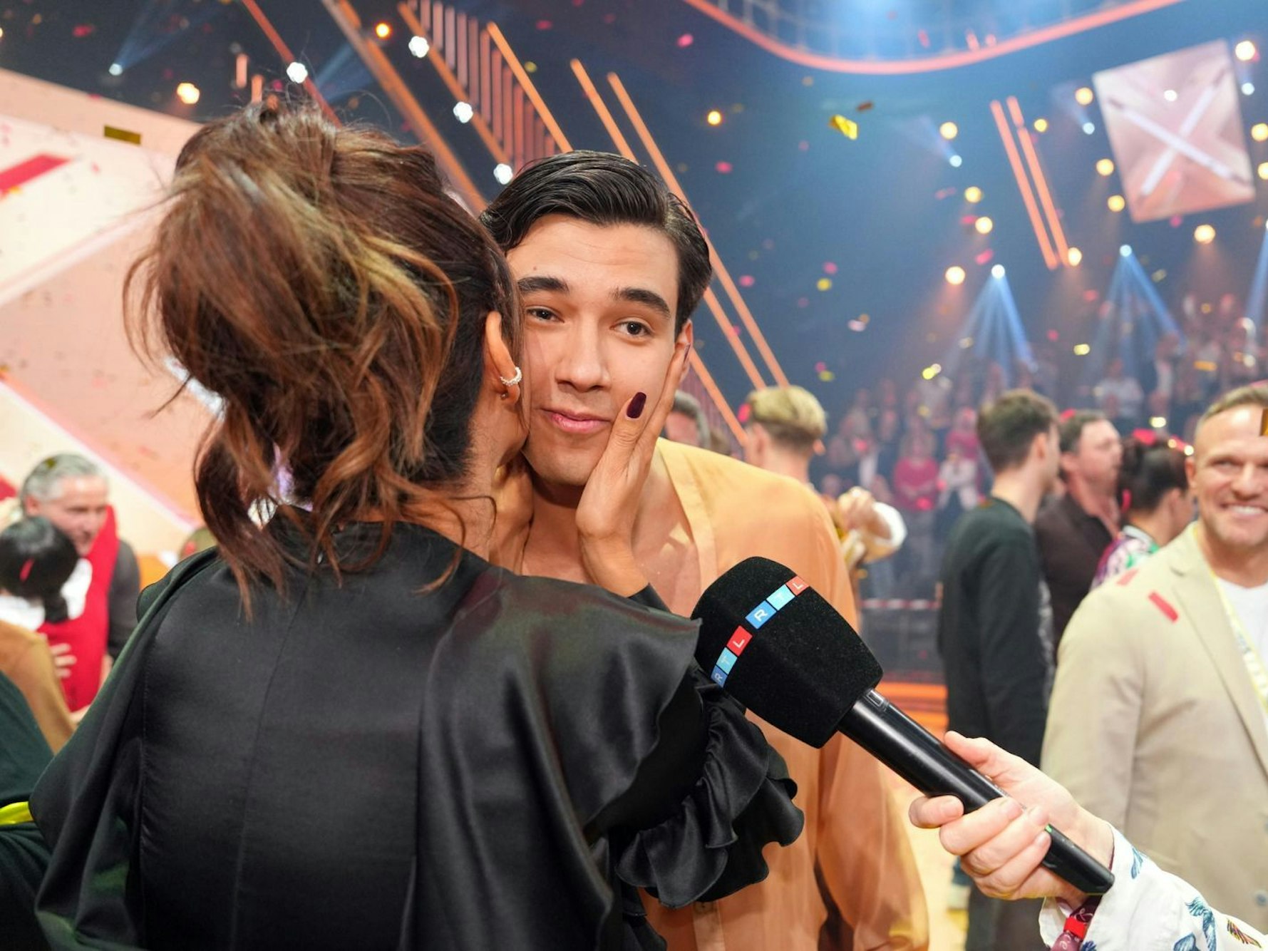 Verona Pooth crasht das Sieger-Interview mit Sohnemann Diego. (Bild: RTL / Stefan Gregorowius)