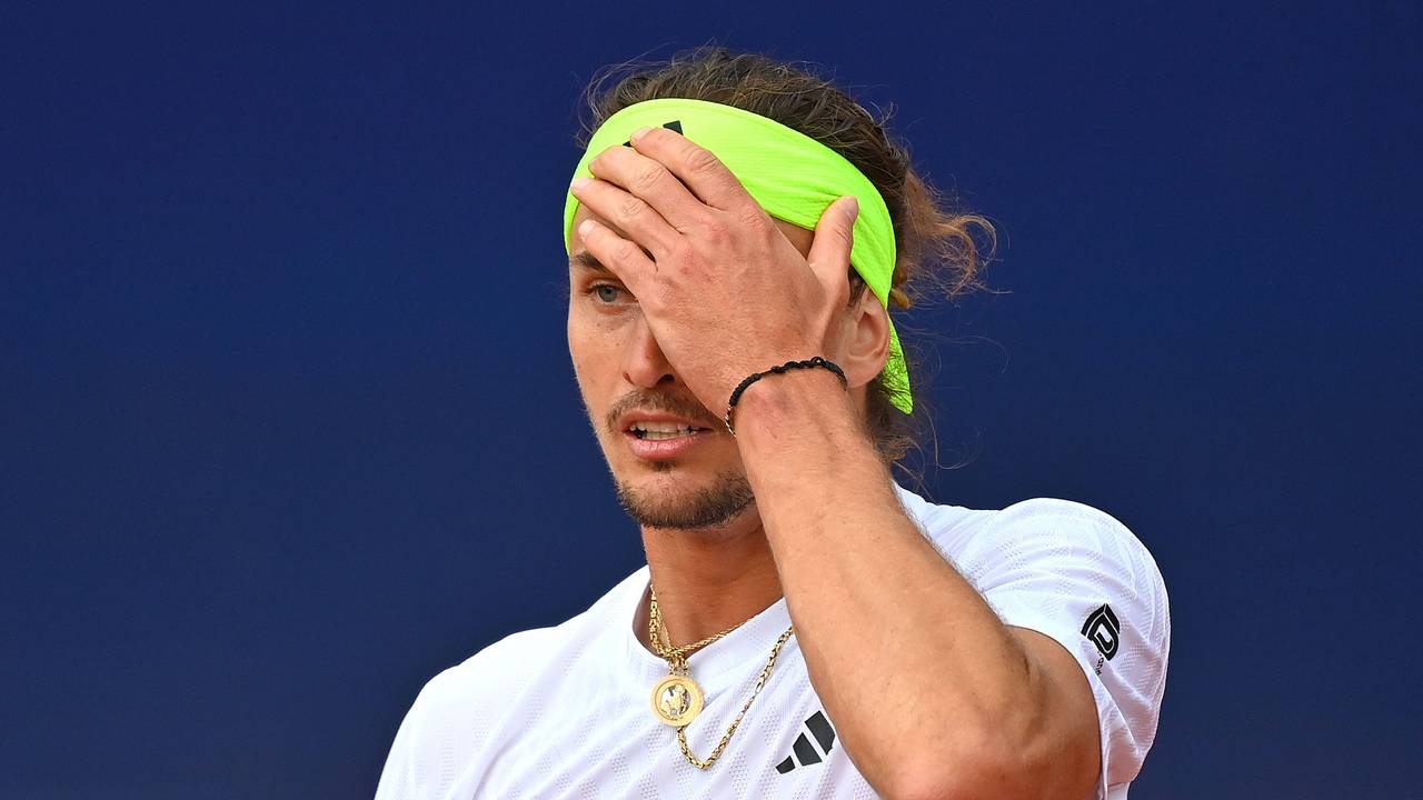 Alexander Zverev hat vor Beginn der French Open in Paris über Beleidigungen und Hass-Nachrichten gesprochen.