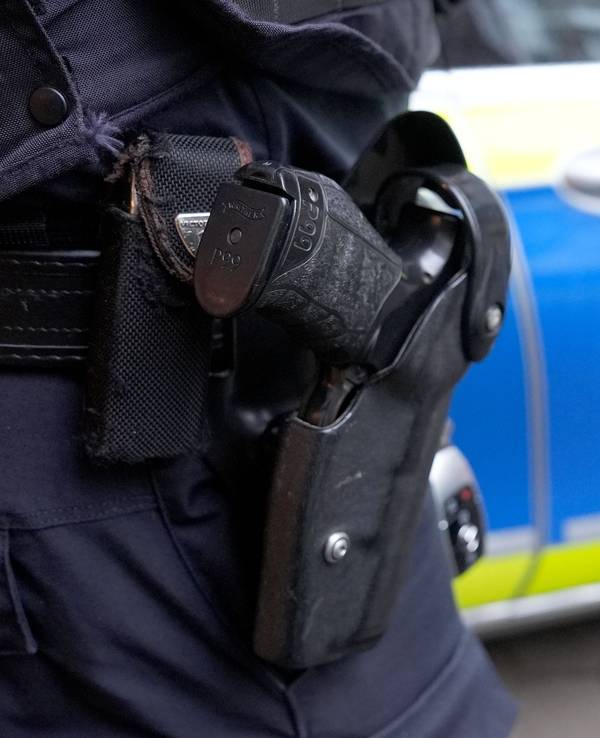 Polizist bei einem Einsatz in Köln (Symbolfoto)