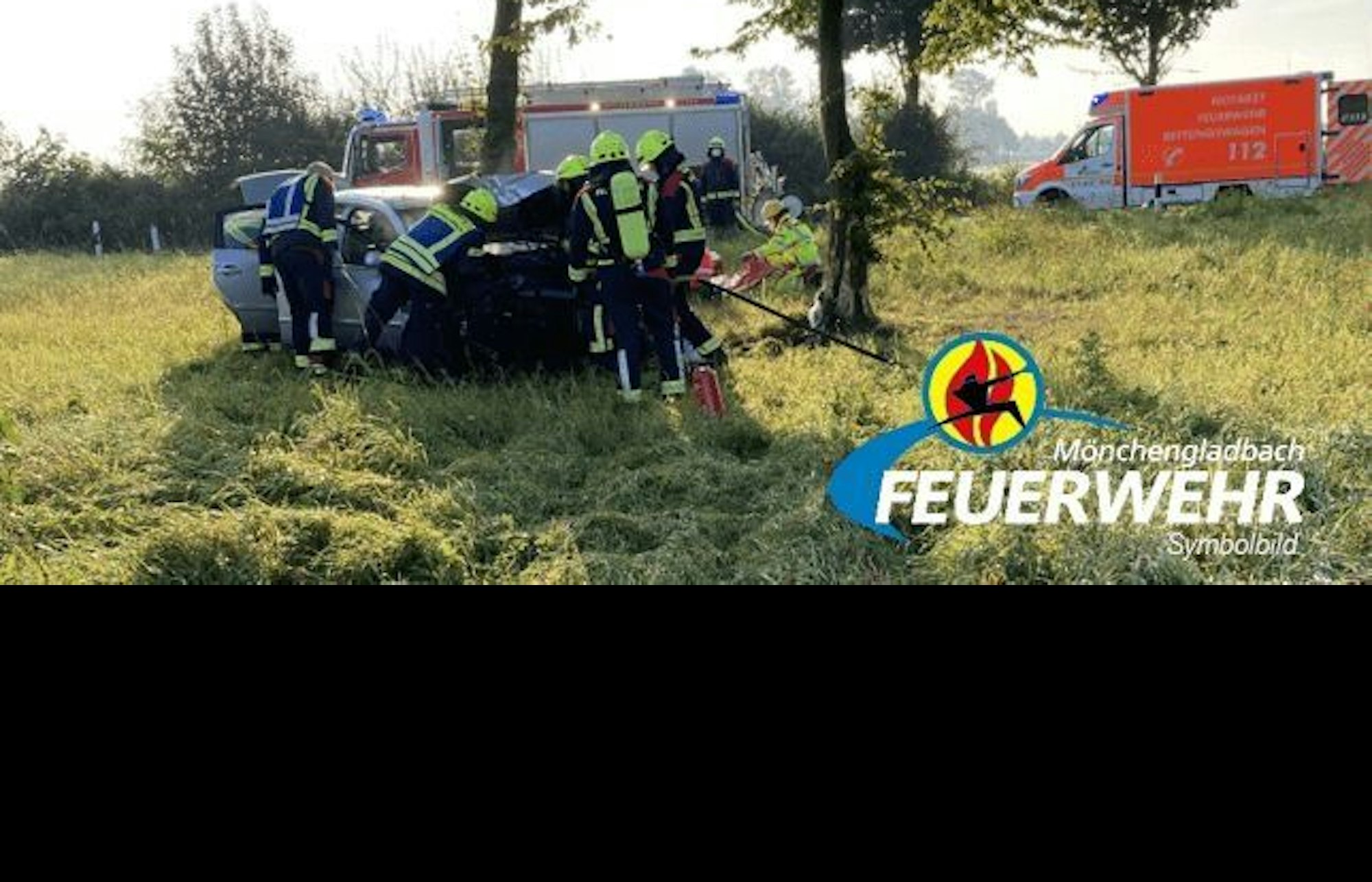 Verkehrsunfall in Mönchengladbach-Rheindahlen mit überschlagenem Fahrzeug
