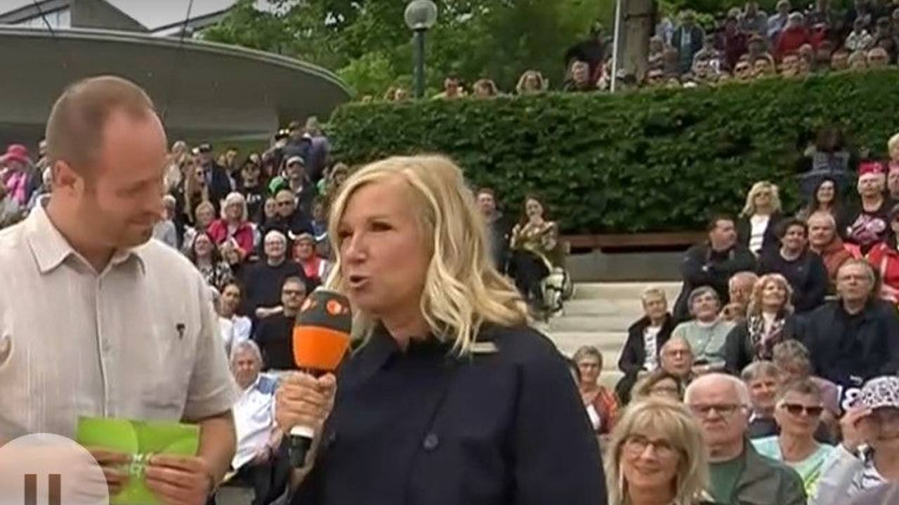Andrea Kiewel moderierte den SchlagerDARTen vom Mainzer Lerchenberg.