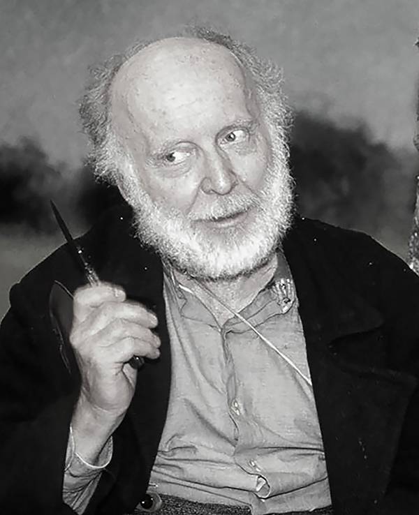 Karl-Ulrich Meves als Olle Krull in dem Theaterstück „Tippelbrüder“ (Archivbild).