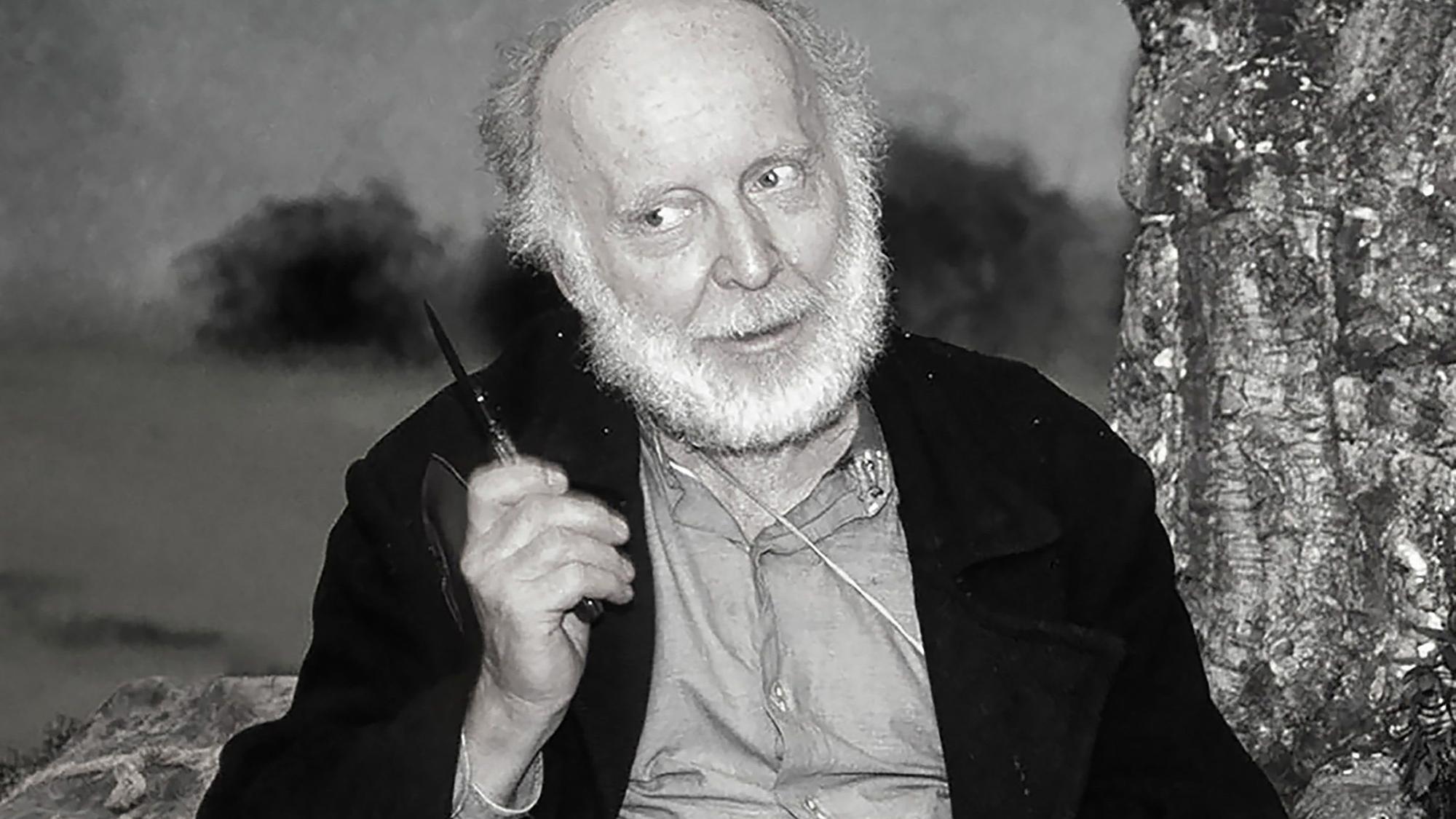 Karl-Ulrich Meves als Olle Krull in dem Theaterstück „Tippelbrüder“ (Archivbild).