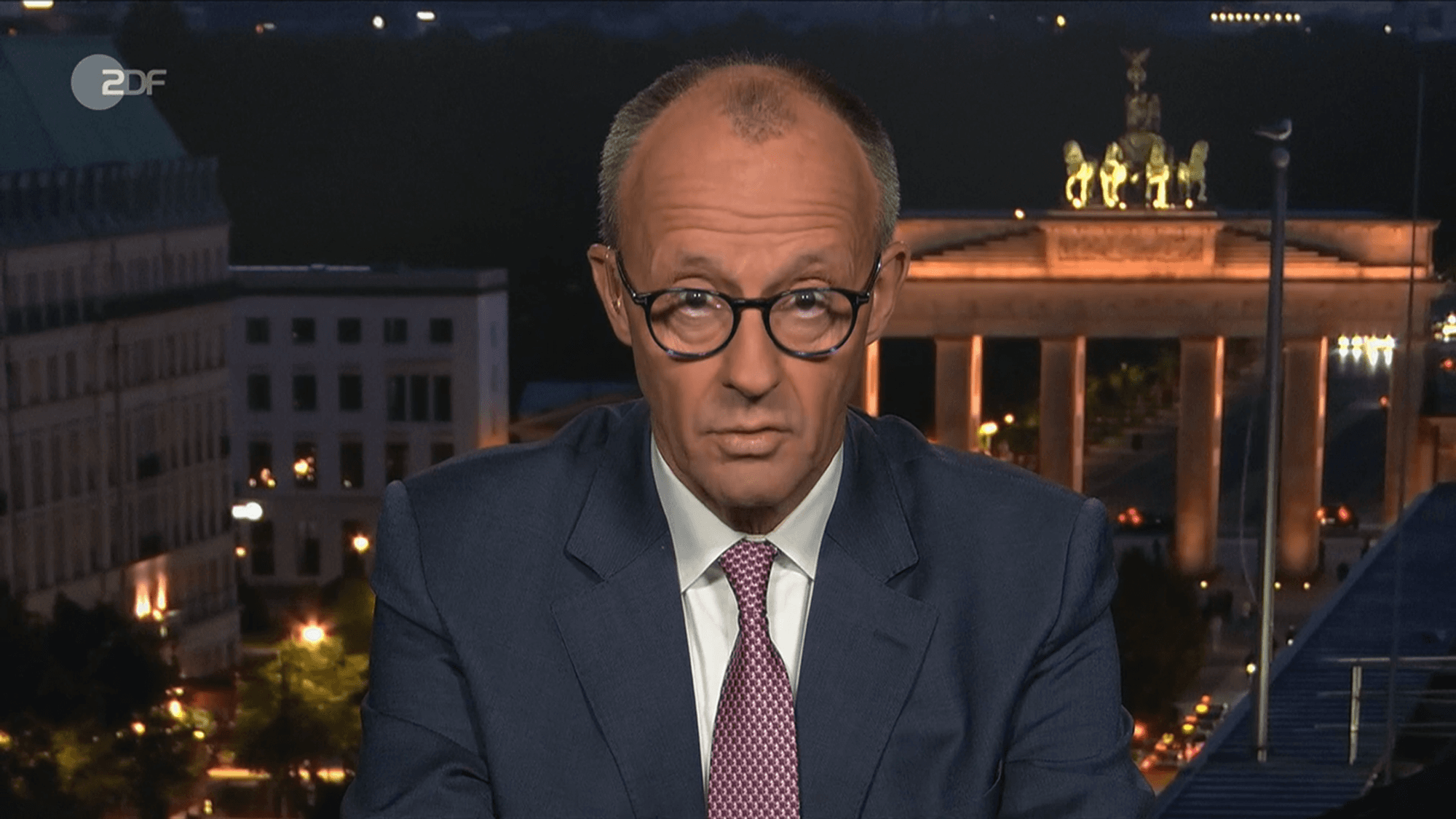 Kanzler Friedrich Merz spricht im „heute journal” mit Dunja Hayali auch über eine mögliche Taurus-Lieferung für die Ukraine.