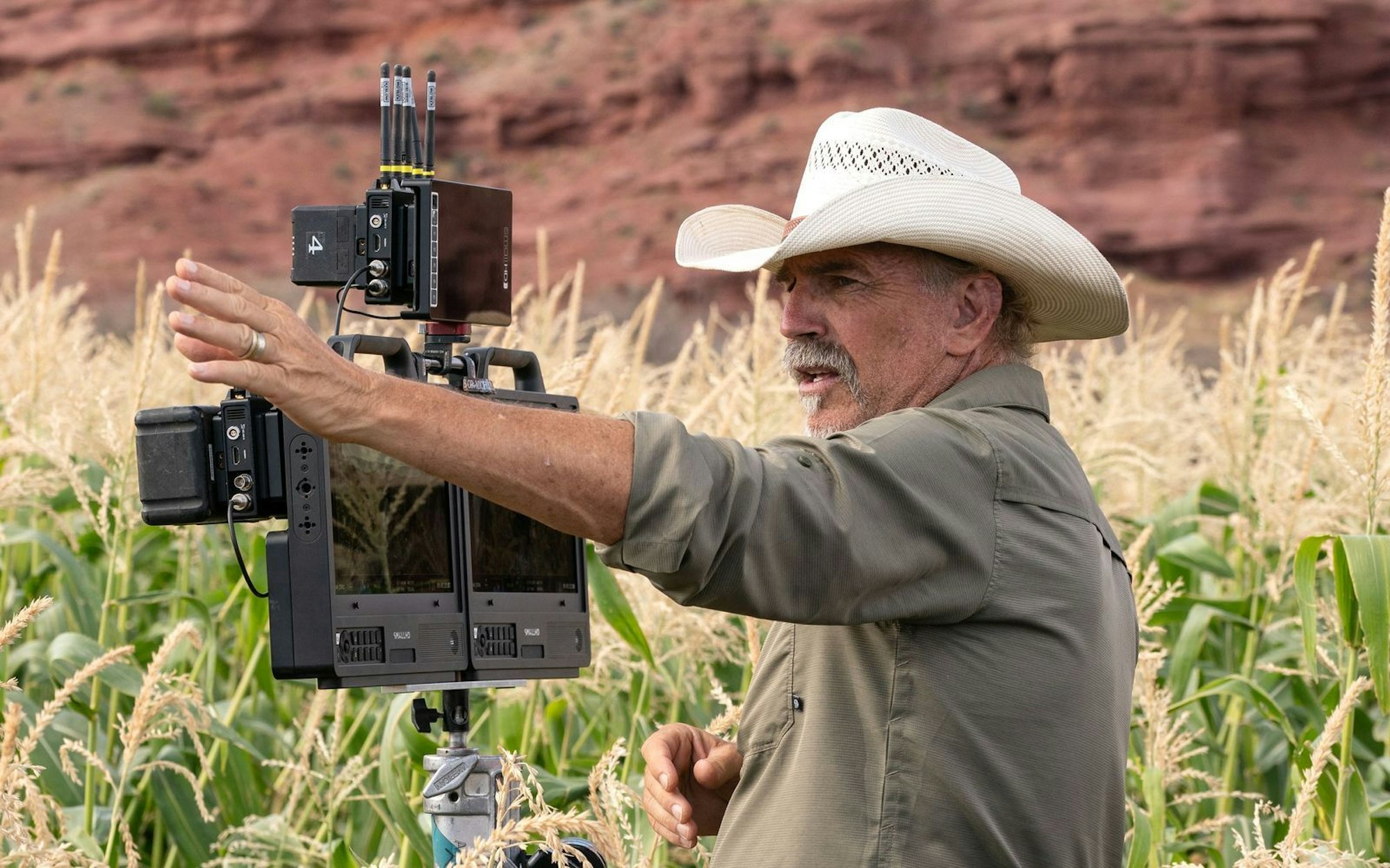 Kevin Costner zeichnet sich für „Horizon“ als Autor, Regisseur, Produzent und Darsteller verantwortlich. (Bild: TOBIS Film GmbH)
