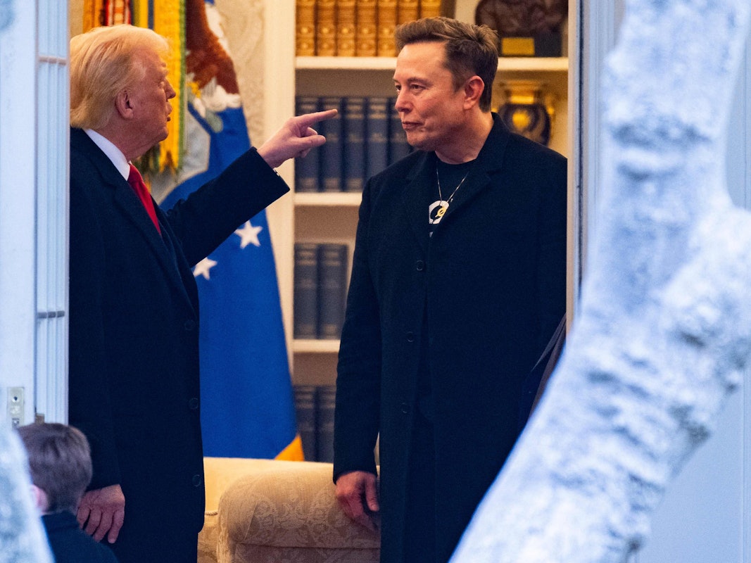 Einst beste Freunde haben sich US-Präsident Donald Trump (l.) und Techmilliardär Elon Musk aktuell nicht mehr viel zu sagen.
