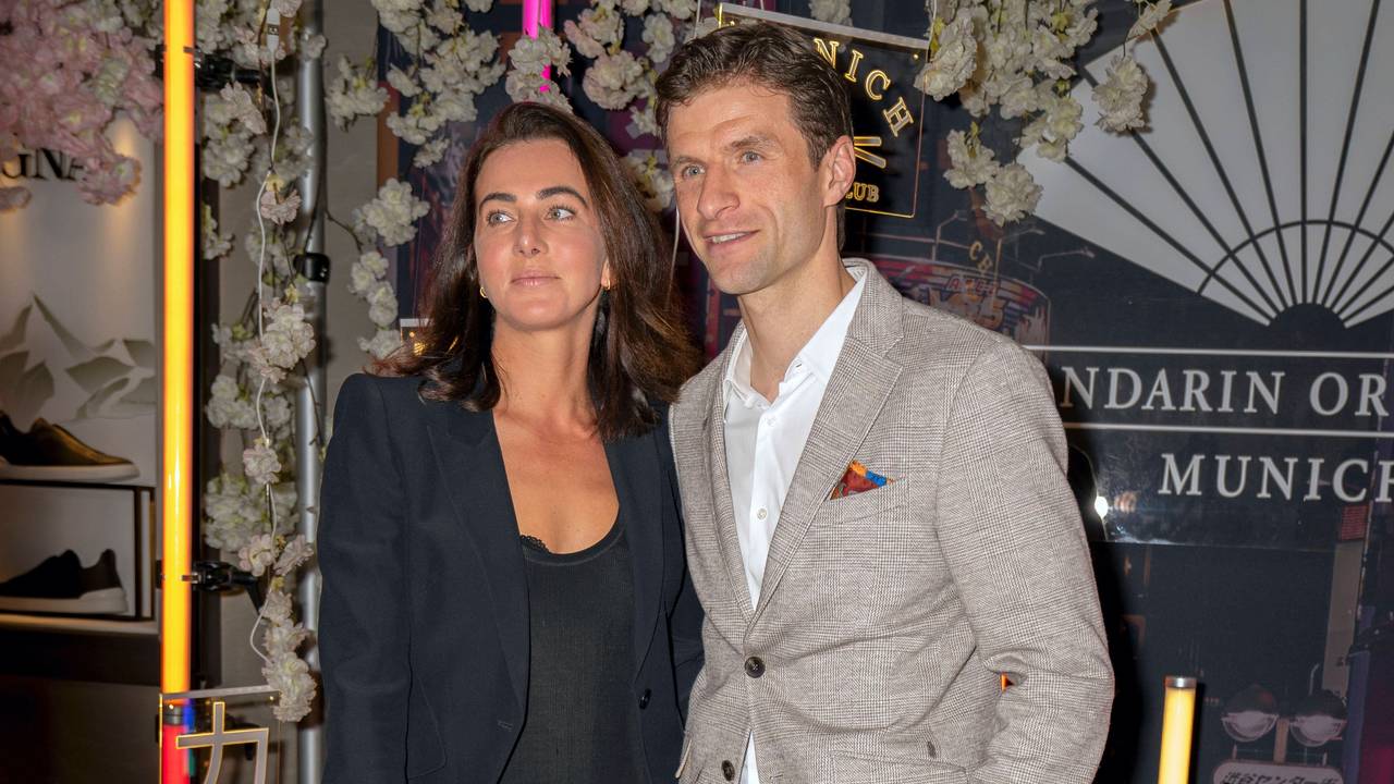 Lisa und Thomas Müller am 22. Februar 2024 auf dem Roten Teppich.