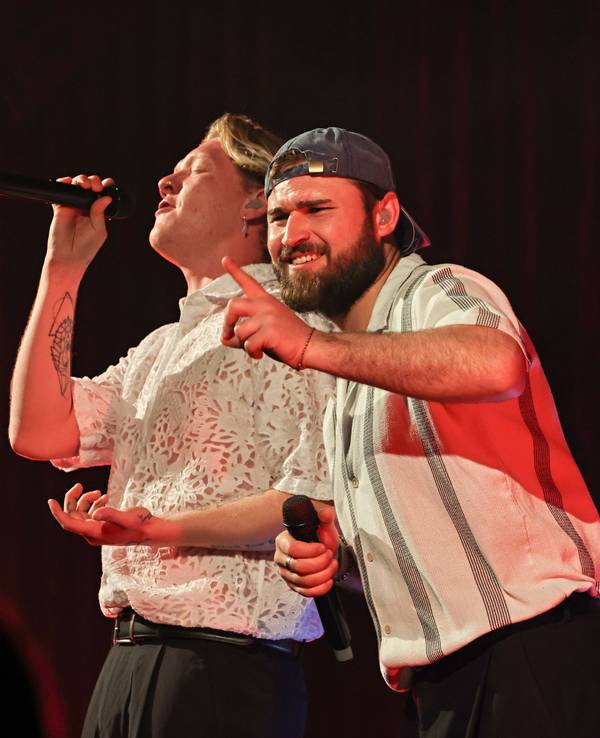 Max Rohde und Harun Berkovic von King Loui auf der Bühne.
