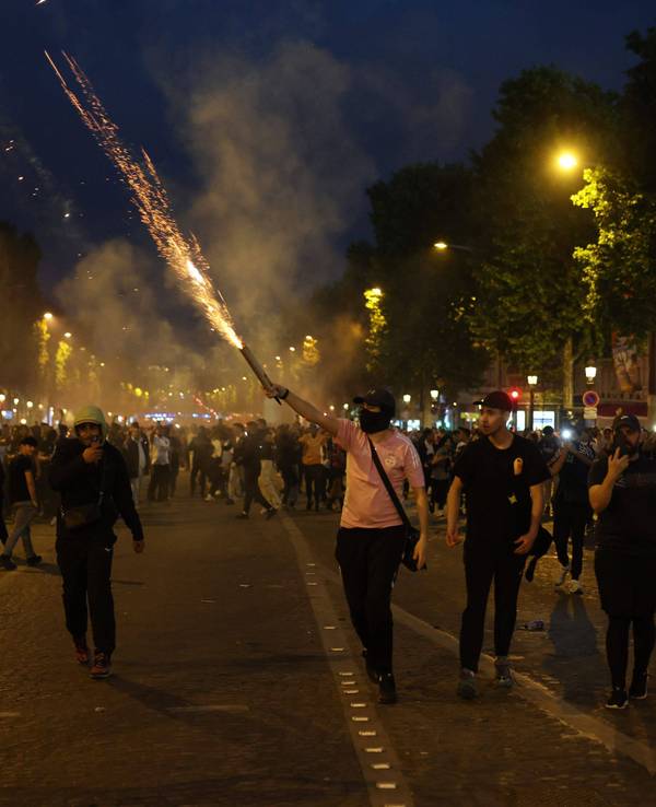 Fans während des Endspiels der Champions League in Paris.