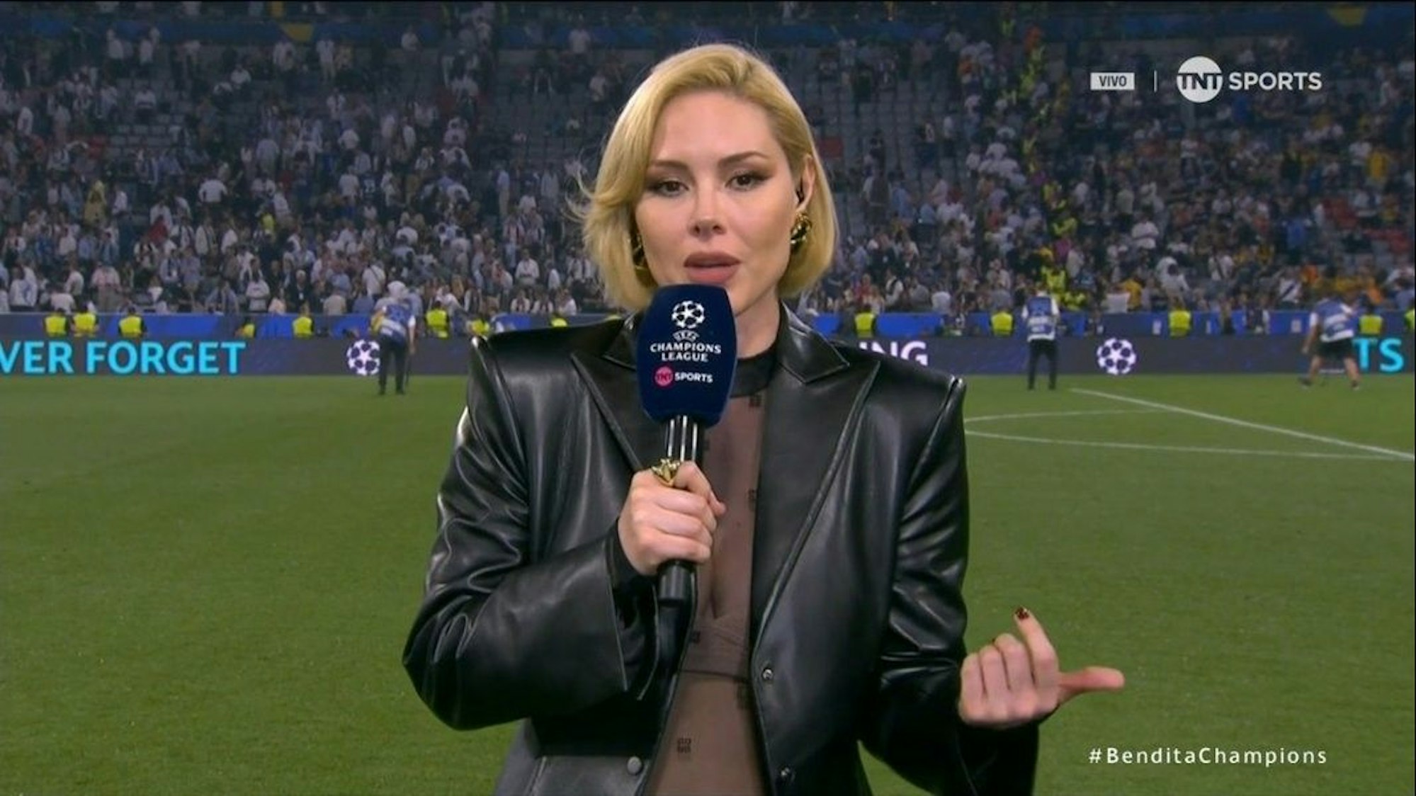 Miroslava Montemayor bei den Vorberichten zur Champions League in München.