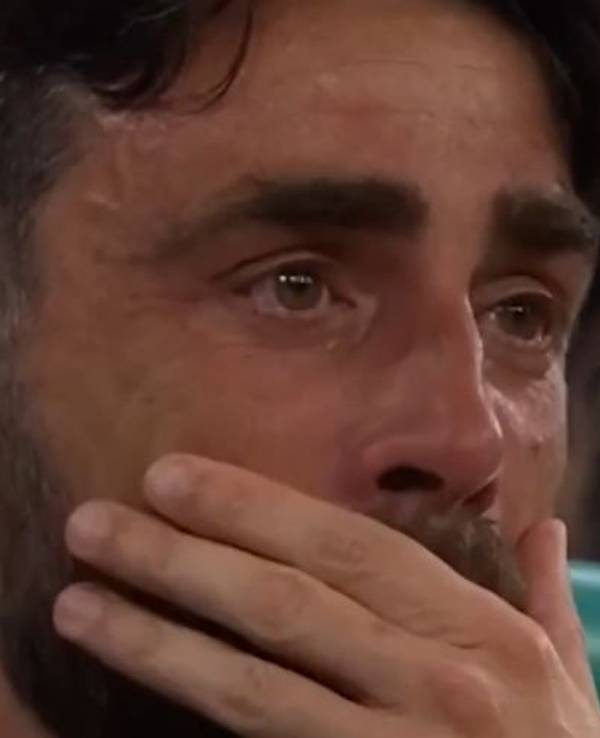 PSG-Assistenztrainer Rafel Pol weint nach dem Finale der Champions League.