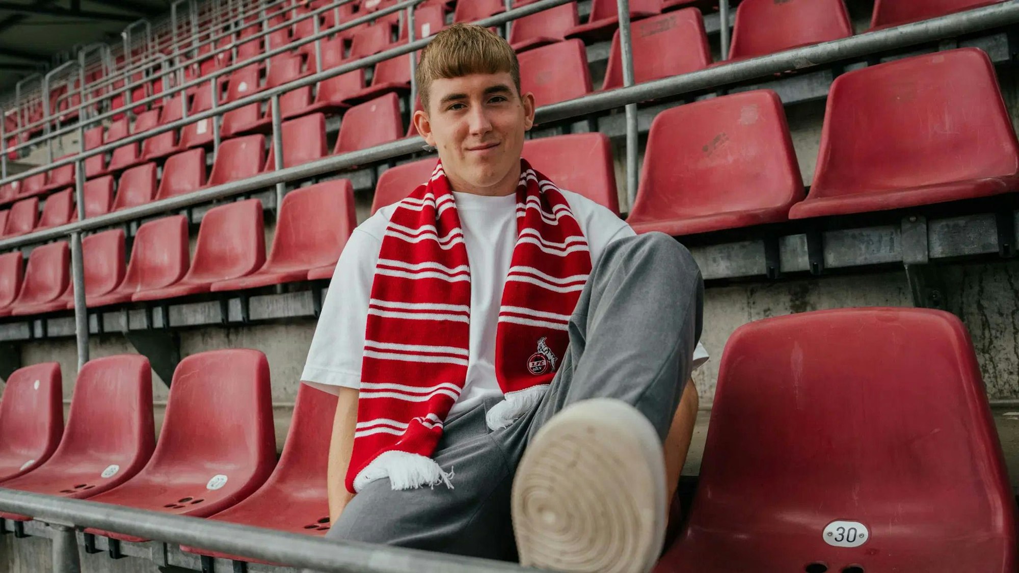 Isak Johannesson wird am 1. Juni 2025 vom 1. FC Köln als Neuzugang vorgestellt.