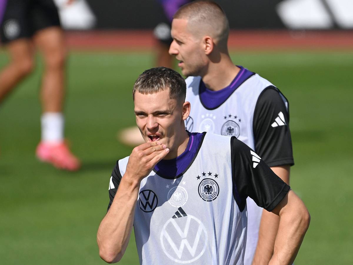 Florian Wirtz nachdenklich beim Training mit der Nationalmannschaft.