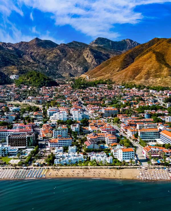 Das bei Urlaubern und Urlauberinnen beliebte Marmaris an der türkischen Westküste wurde von einem Erdbeben erschüttert.