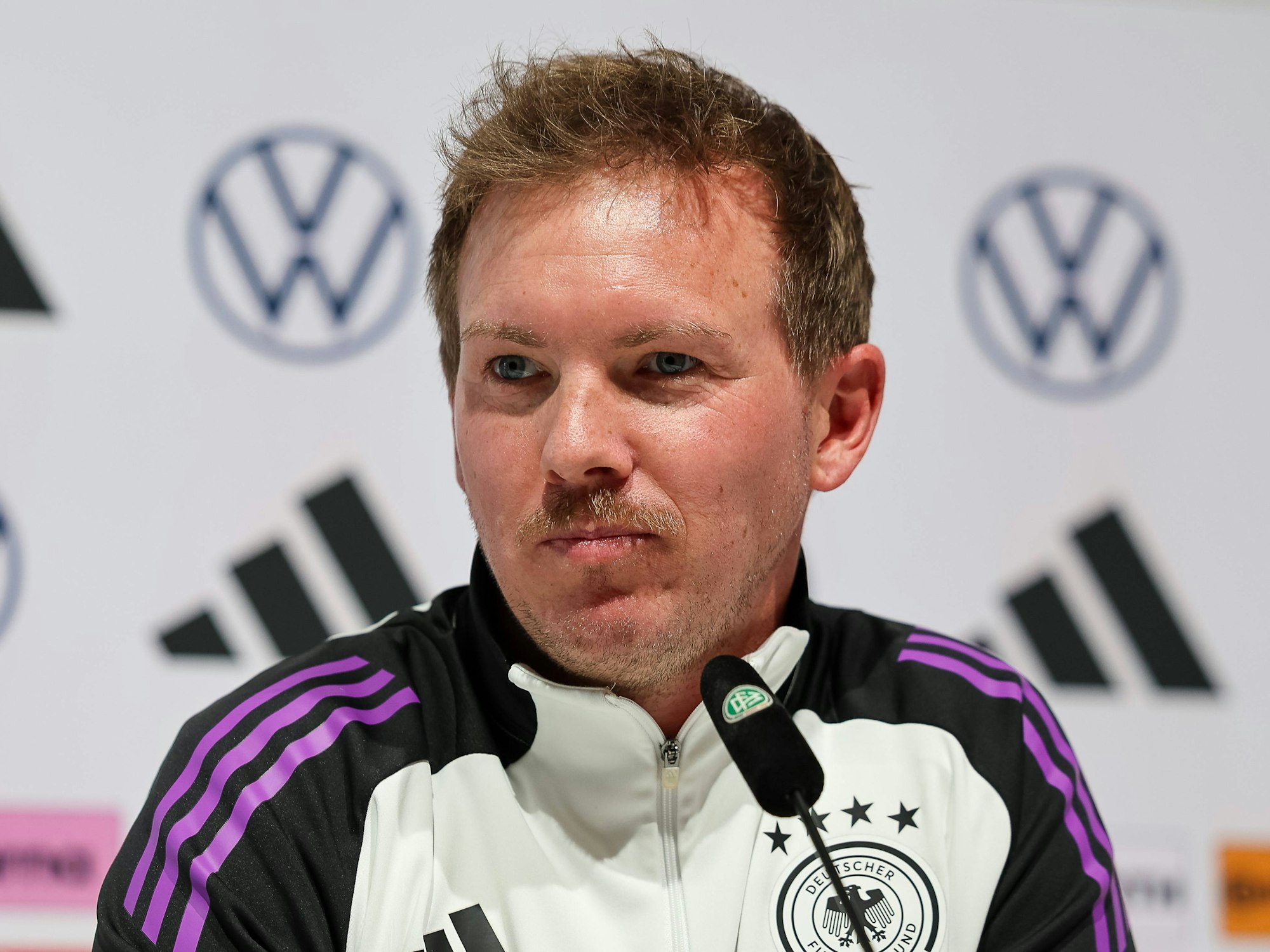 Julian Nagelsmann bei der Pressekonferenz.