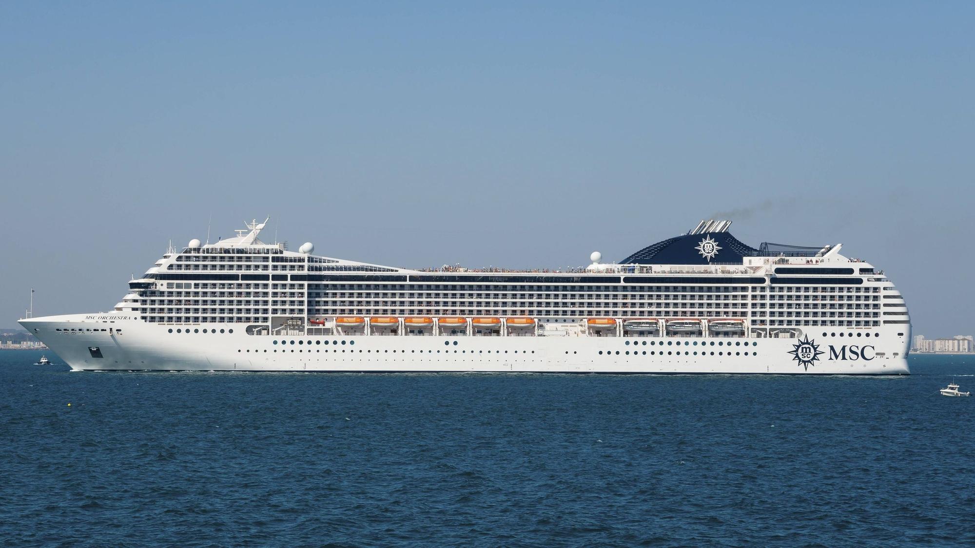 Die „MSC Orchestra“ trieb mehrere Stunden vor der Küste Korsikas im Mittelmeer.