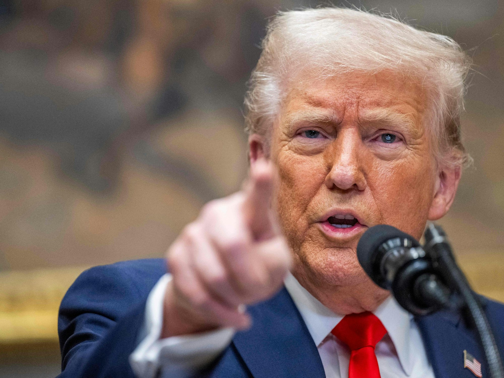 US-Präsident Donald Trump spricht am 3. März im Roosevelt Room des Weißen Hauses.