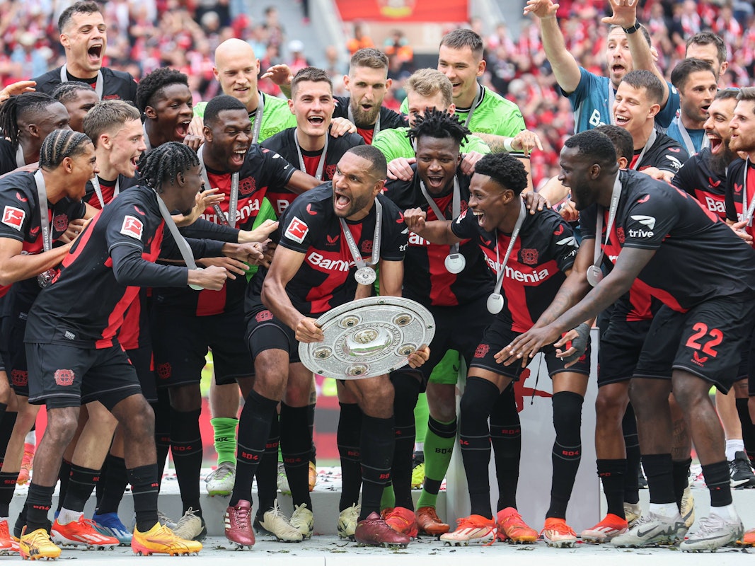 Die Mannschaft von Bayer Leverkusen feierte am 18. Mai 2024 den Gewinn der Deutschen Meisterschaft.