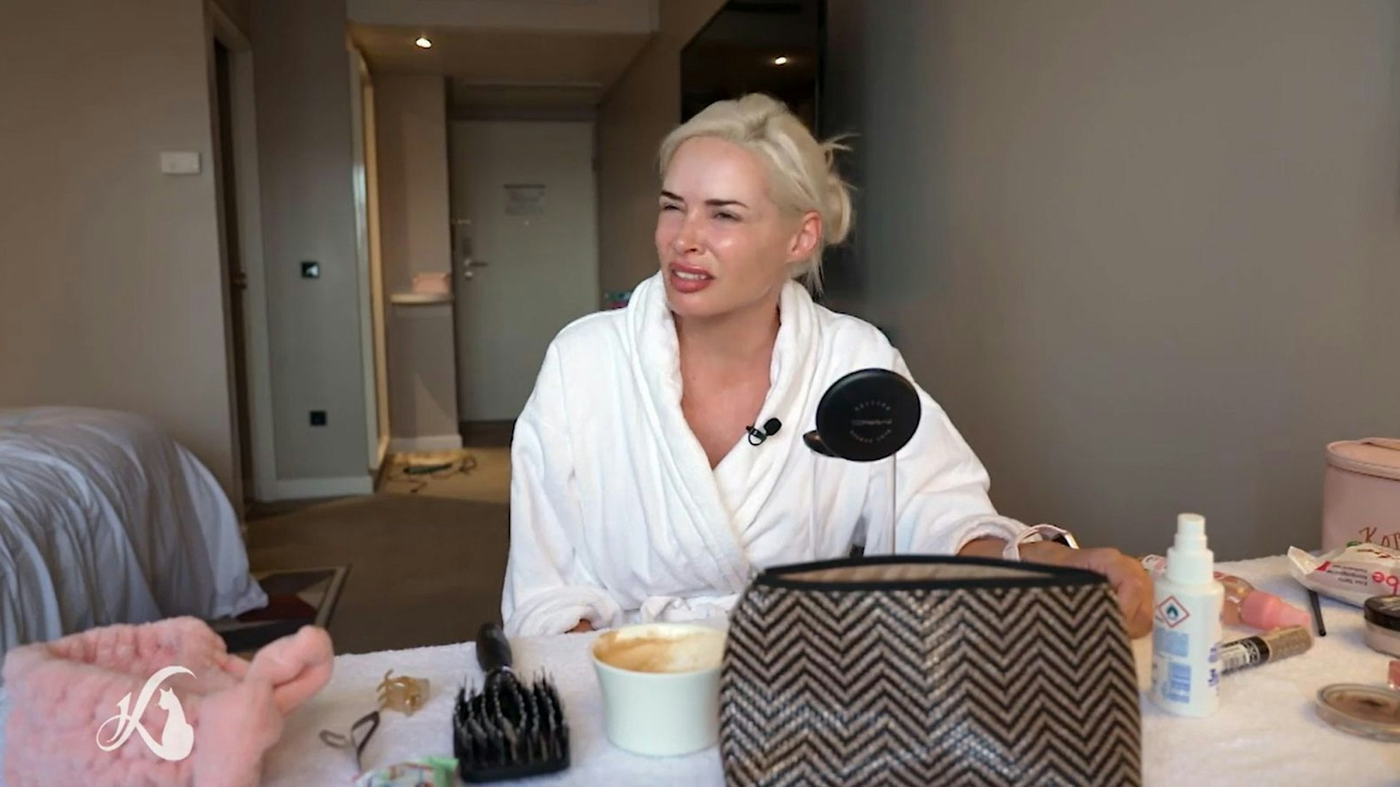 Daniela Katzenberger kann Auftritten auf dem roten Teppich nicht viel abgewinnen. (Bild: RTL)