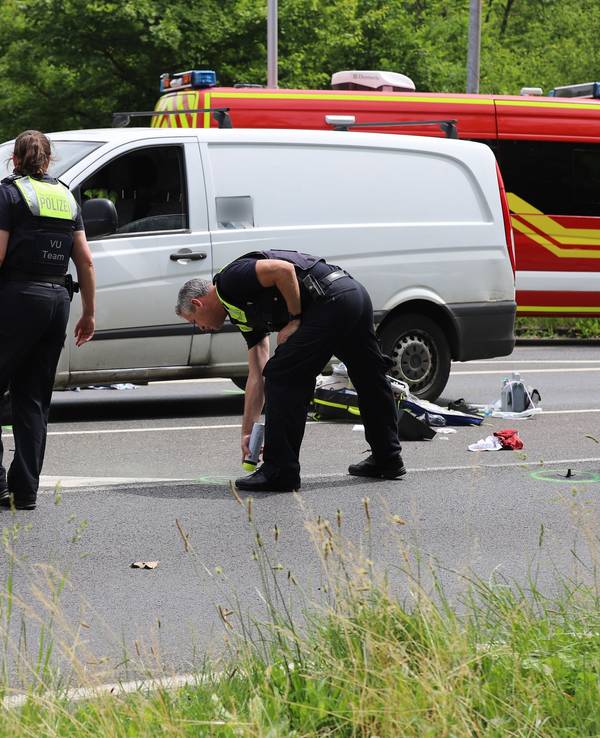 Die Unfallstelle in Hürth am 4. Juni, an der ein Auto in eine Gruppe Grundschulkinder raste.