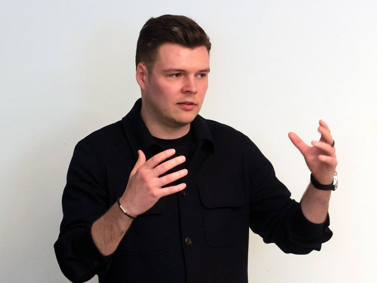 Lukas Berg stellt die neu positionierte FC-Akademie vor (1. FC Köln).