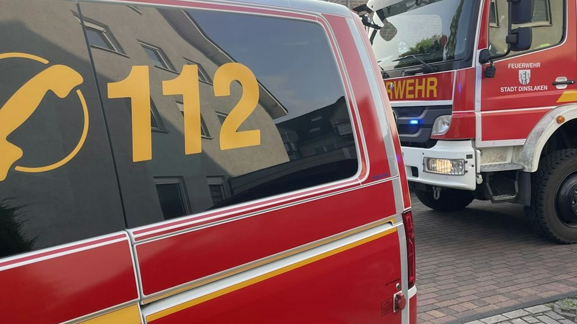 Feuerwehreinsatz in Dinslaken nach Auslösung eines Kohlenmonoxid-Melders im Ortsteil Hiesfeld