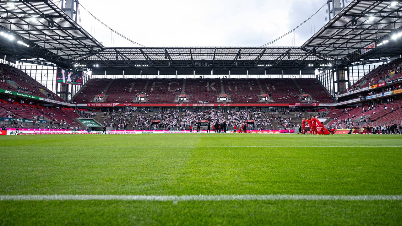 Blick ins Rhein-Energie-Stadion in Köln.
