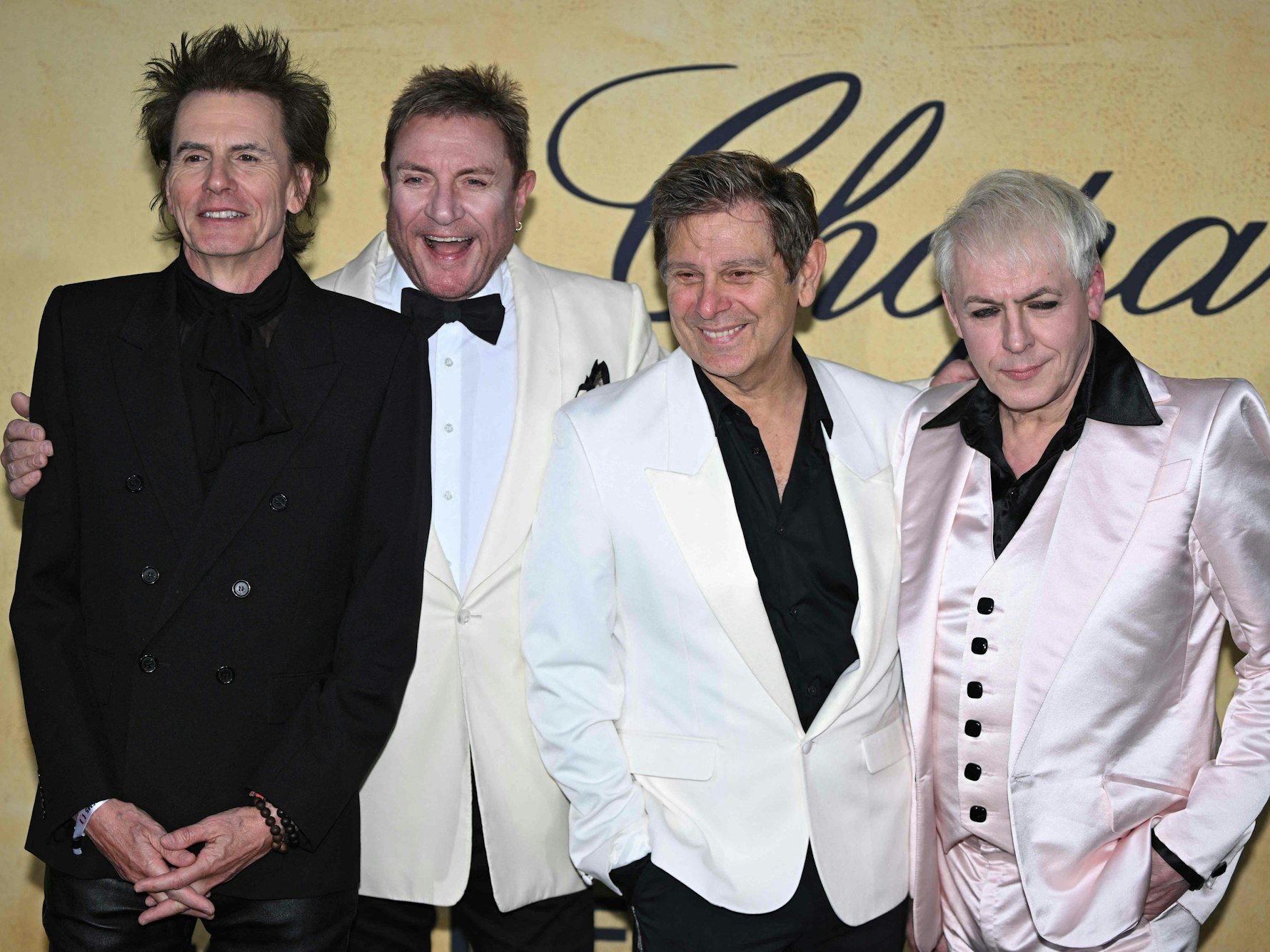Die Band Duran Duran steht auf dem Roten Teppich.