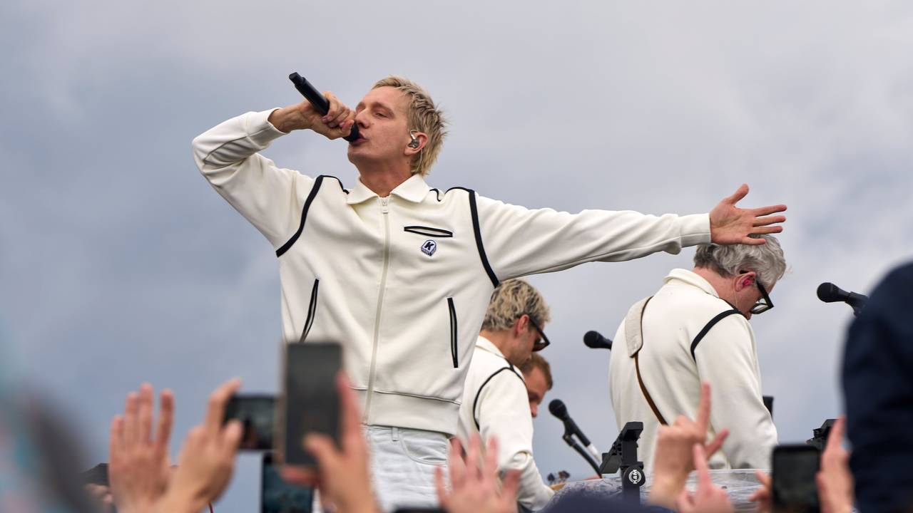 Kraftklub-Frontmann Felix Kummer bei Rock am Ring. Jetzt kommt die Band nach Köln.
