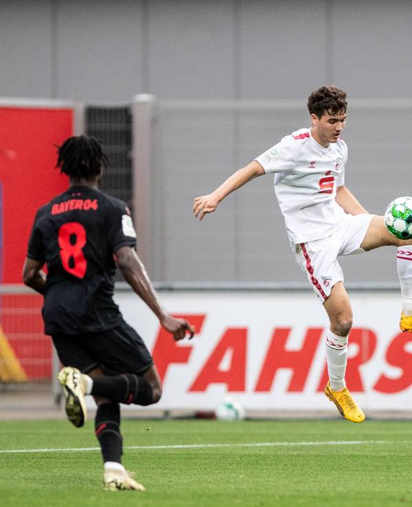 Etienne Borie (1.FC Köln) beim U19-Spiel gegen Bayer 04 Leverkusen.