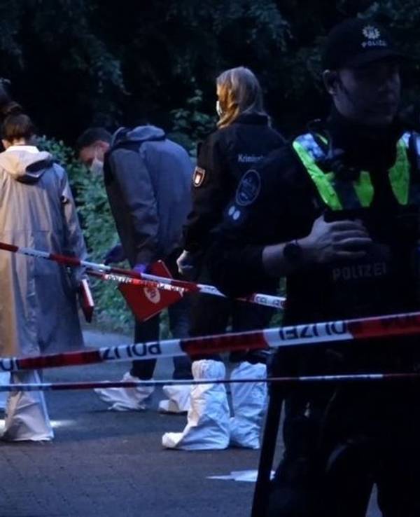 Spurensuche am Tatort. Ein Mann wurde durch Schüsse in Hamburg verletzt.