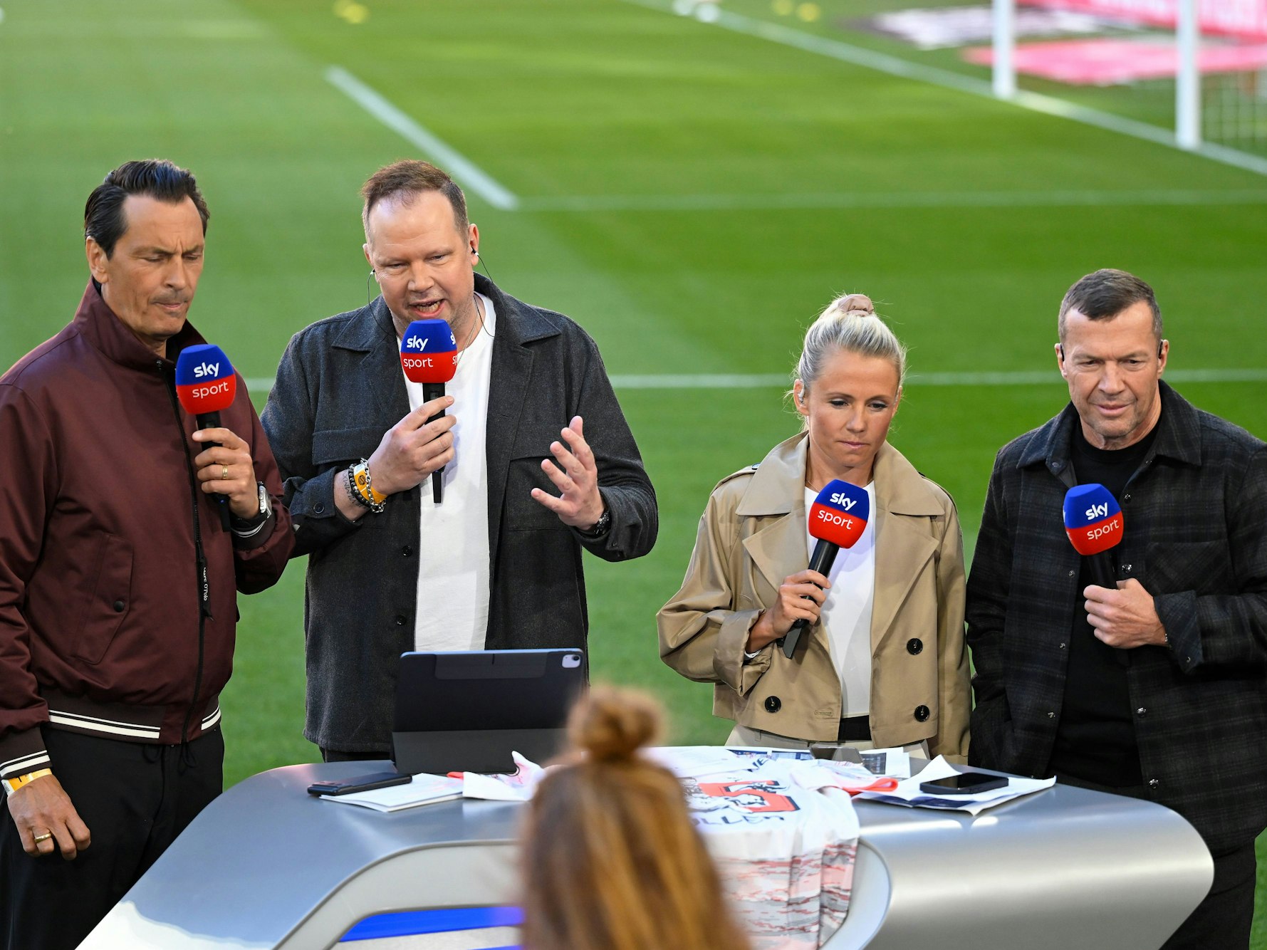 Das Sky-Team des Bundesliga-Topspiels.