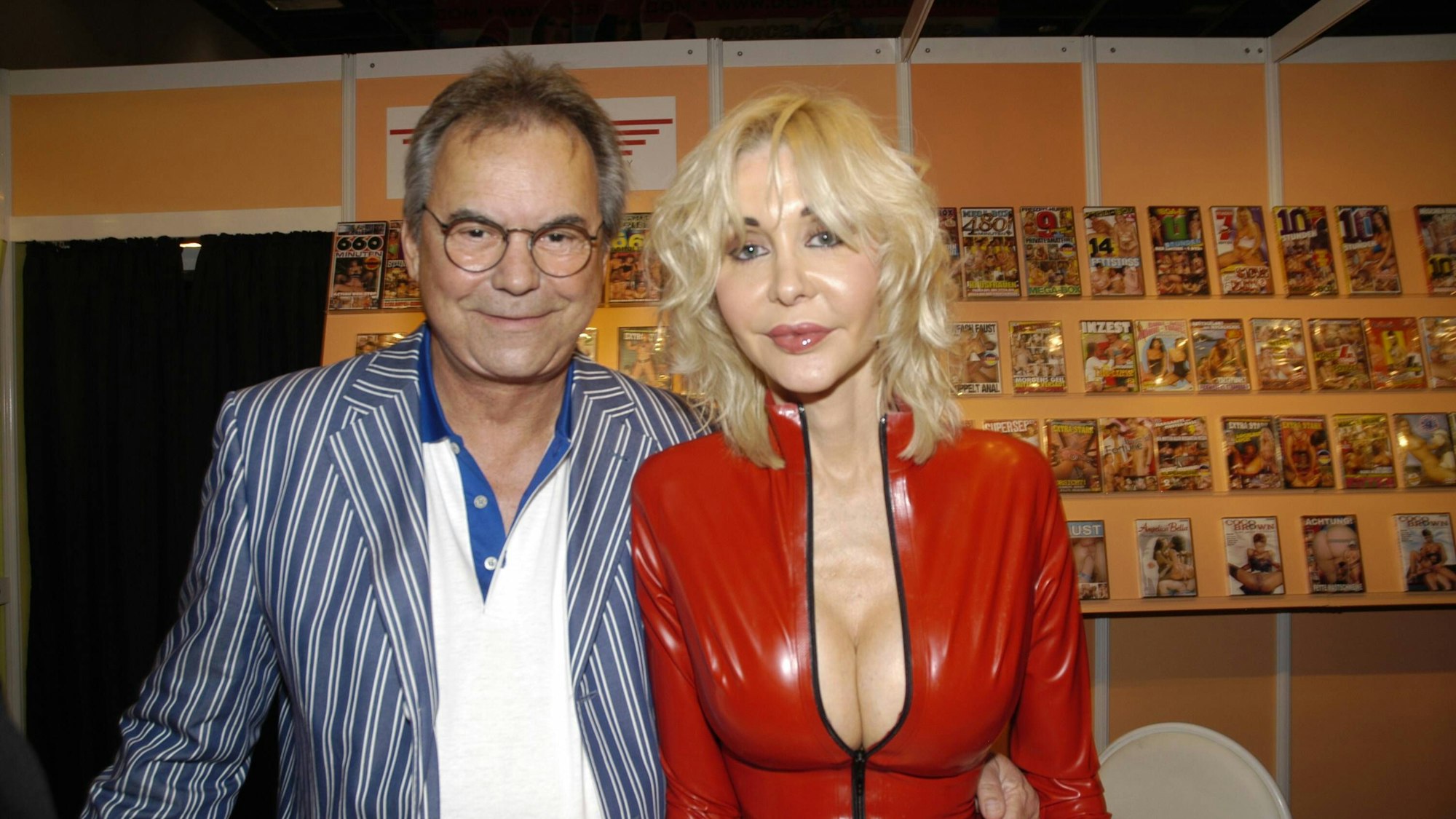 Dolly Buster mit Ehemann Josef Dino Baumberger auf der 12. Venus-Messe in Berlin. (Archivbild)