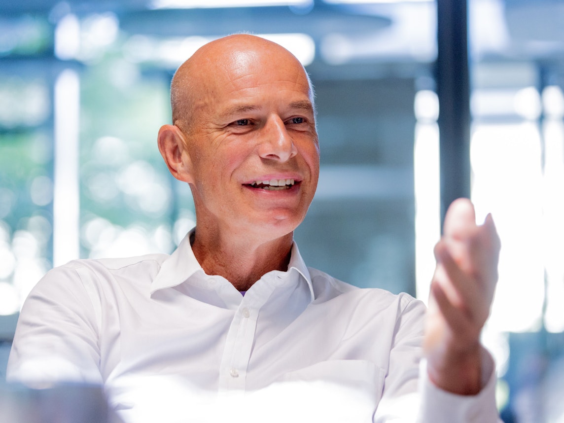 Der Präsidentschaftskandidat des 1. FC Köln, Jörn Stobbe mit seinen Mitstreitern Prof. Dr. Ulf Sobek und Dr. Jörg Alvermann beim Redaktionsgespräch mit KSTA und EXPRESS im Neven-Dumont-Haus in Köln.