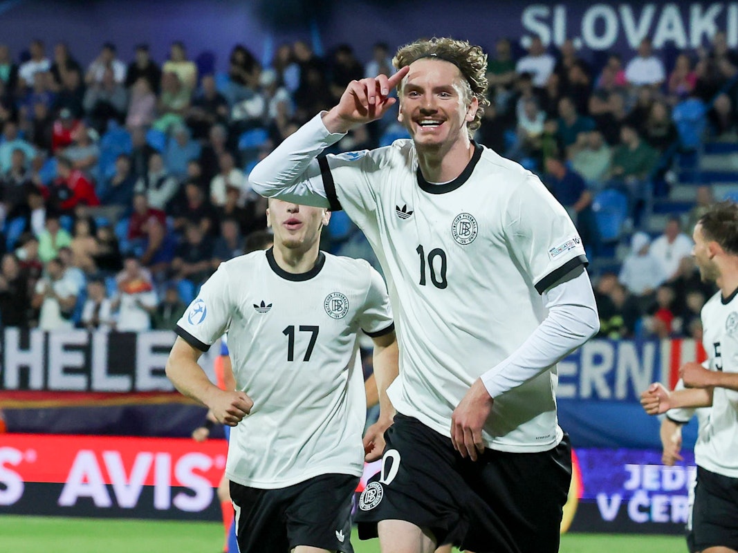 Nick Woltemade bejubelt seinen Treffer beim U21-Sieg der deutschen Mannschaft gegen Slowenien.