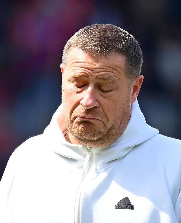 Max Eberl geht beim Auswärtsspiel in Heidenheim vom Platz.