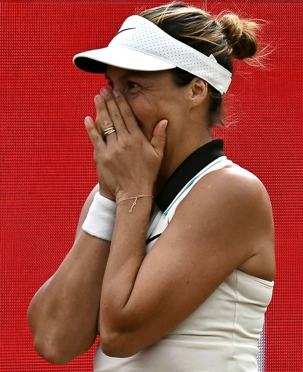 Tatjana Maria jubelt nach ihrem Finalsieg beim WTA-Turnier in London.